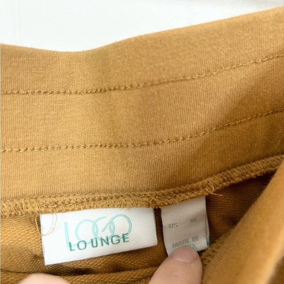 Logo lounge pull on tan camel mini skirt size XL - Picture 2 of 4